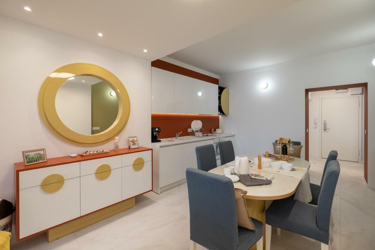 Vitosha Blvd 3-Bedroom, 2-Bathroom Lux Suite Σόφια Εξωτερικό φωτογραφία