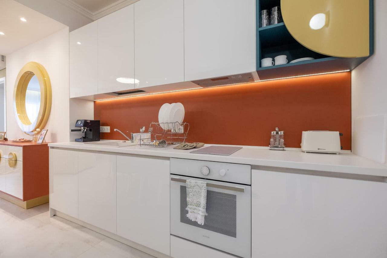 Vitosha Blvd 3-Bedroom, 2-Bathroom Lux Suite Σόφια Εξωτερικό φωτογραφία
