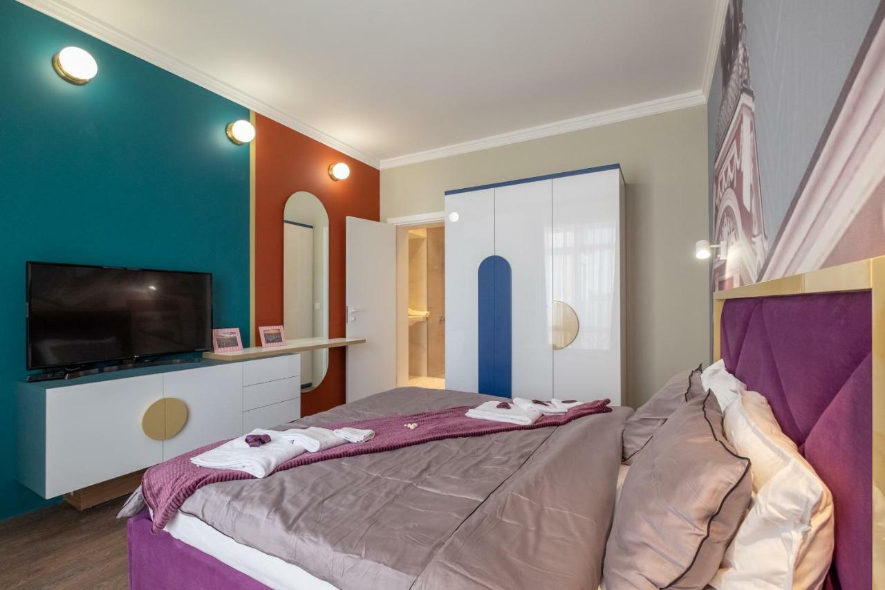 Vitosha Blvd 3-Bedroom, 2-Bathroom Lux Suite Σόφια Εξωτερικό φωτογραφία