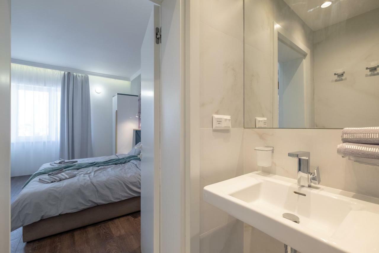 Vitosha Blvd 3-Bedroom, 2-Bathroom Lux Suite Σόφια Εξωτερικό φωτογραφία
